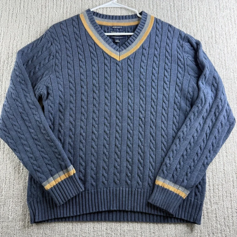 American Eagle Vintage Slim Fit Cable Knit V-Neck Sweater Mens Size Large Blue